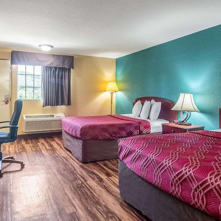Econo Lodge Hotel Брадфърд Екстериор снимка